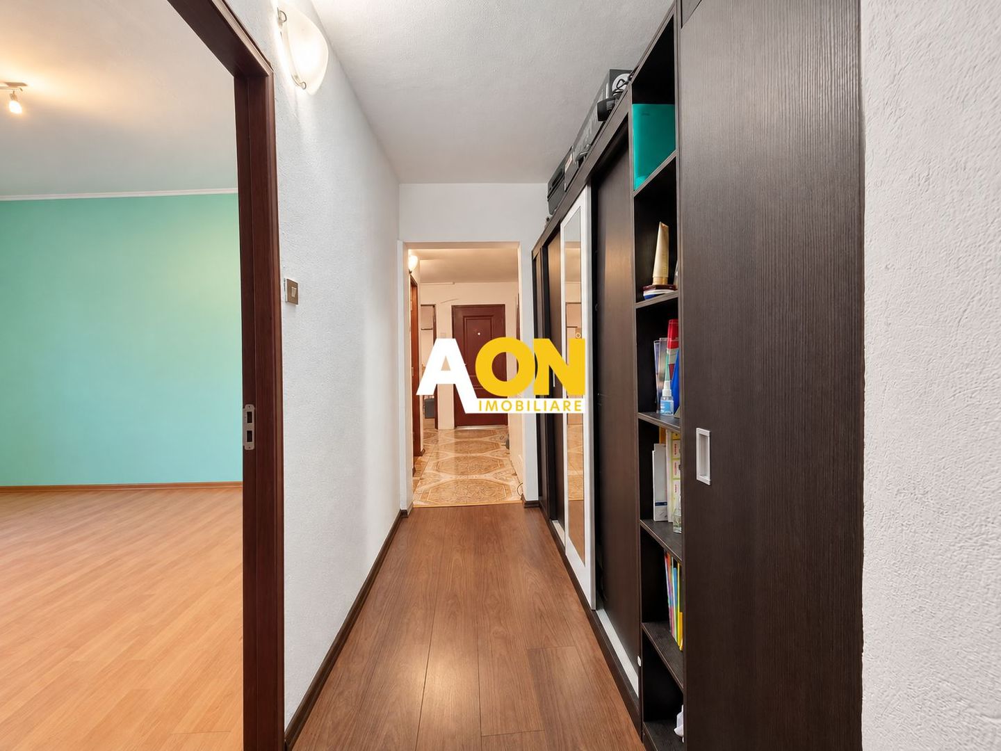 Apartament 3 camere, 2 bai, decomandat, Cetate, zona Liceului Sportiv - Poză 15