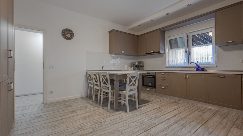 De Vanzare | Vila Lux | Teren 1000 mp | 226mp utili | 3 Bai | Garaj - Poză 10