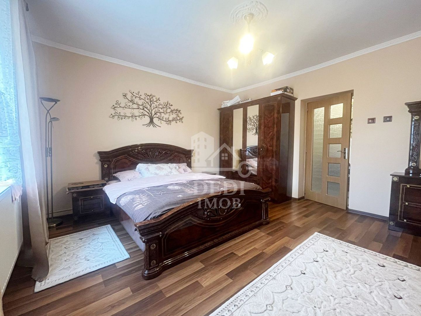 Casă cu 2 locuințe, teren intravilan 7062 mp Cetariu, Bihor - Poză 1