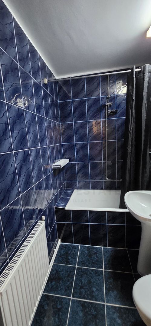 Apartament renovat cu 2 camere decomandat 50 mp etajul 2/8 Bd Mihai V - Poză 8
