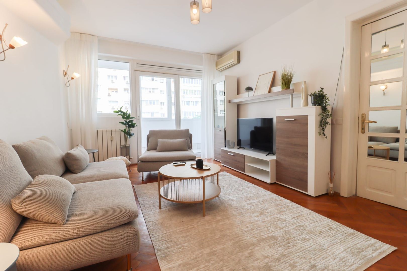 OBOR-PASAJ, STRADAL, BLOC REABILITAT, LIBER - Poză 2