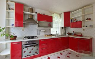 Persoana fizica vand vila zona Bucium - Poză 1