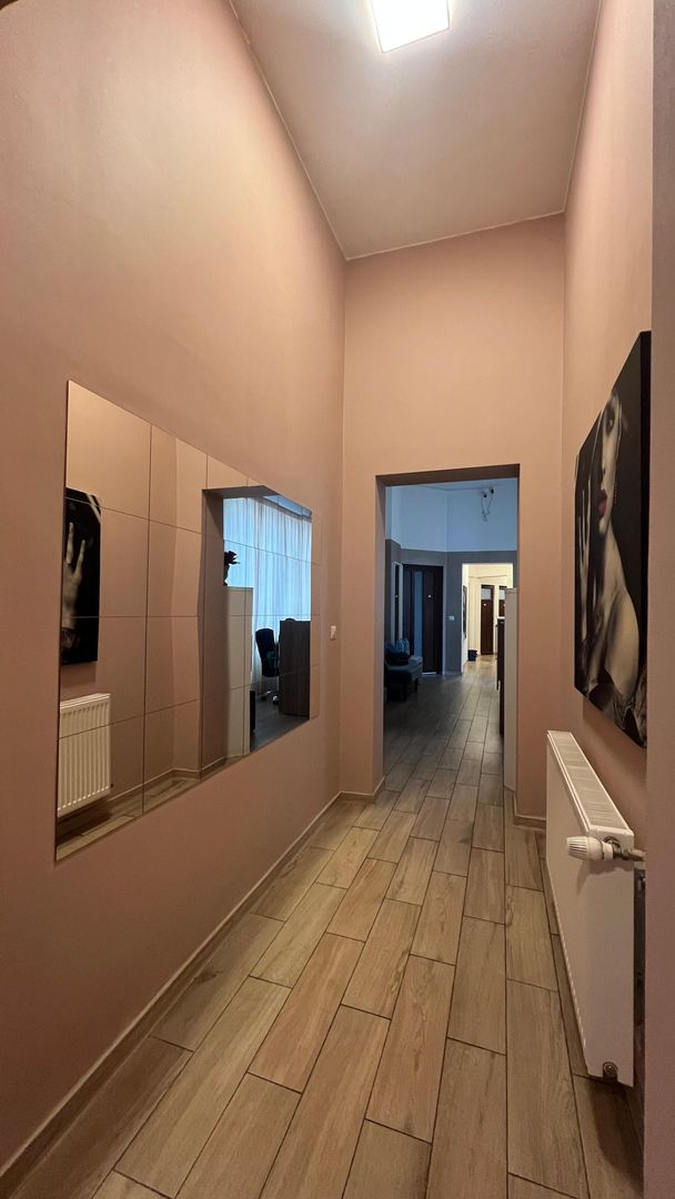 Cladire 23 de camere cu teren 554 mp - Poză 7