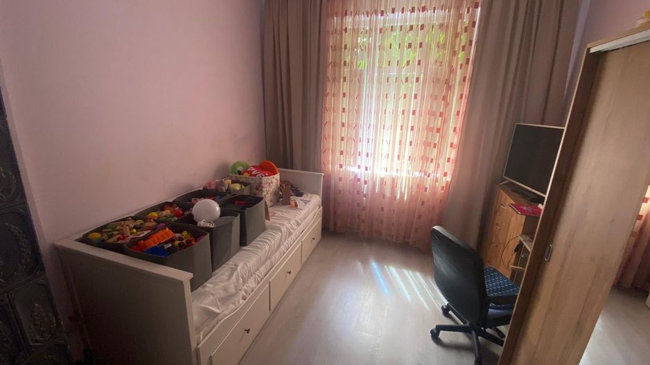 Casa  vila de vanzare cotroceni Zona Dr Leonte Anastasievici - Poză 1