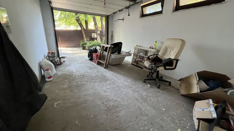 ANDRONACHE | Vila 4 Camere | Garaj  | Curte Verde | Ciubar & BBQ - Poză 26