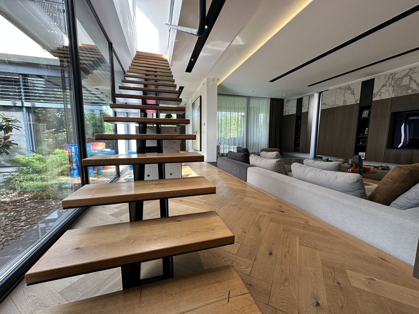 PROIECT  DEOSEBIT  IN  DUMBRAVITA - Poză 14