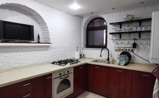 Duplex-apartament 3 camere 90,5mp utili, in vila P+1+M cu curte 639 mp - Poză 3