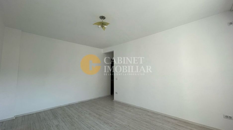 Etaj 3 Apartament 3 Camere Decomandat Belvedere Pizza-Nico Nicolina - Poză 5
