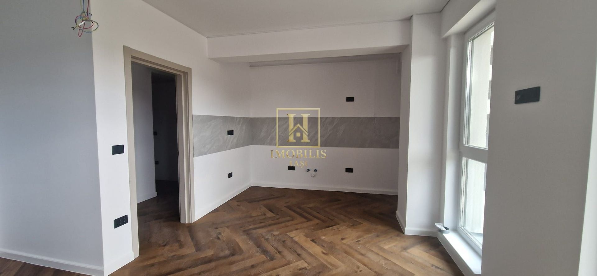 Apartament NOU 2 camere 57 mp+ loc parcare+ gradina Bucium 105000 euro - Poză 3