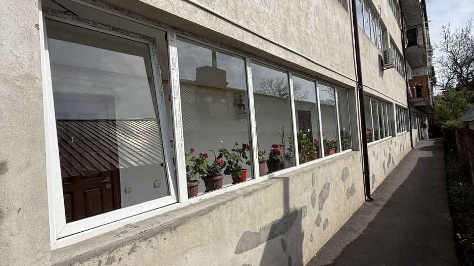 Ap 3 camere - transformat din alipirea a 2 garsoniere - 62 mp - parter - Poză 25