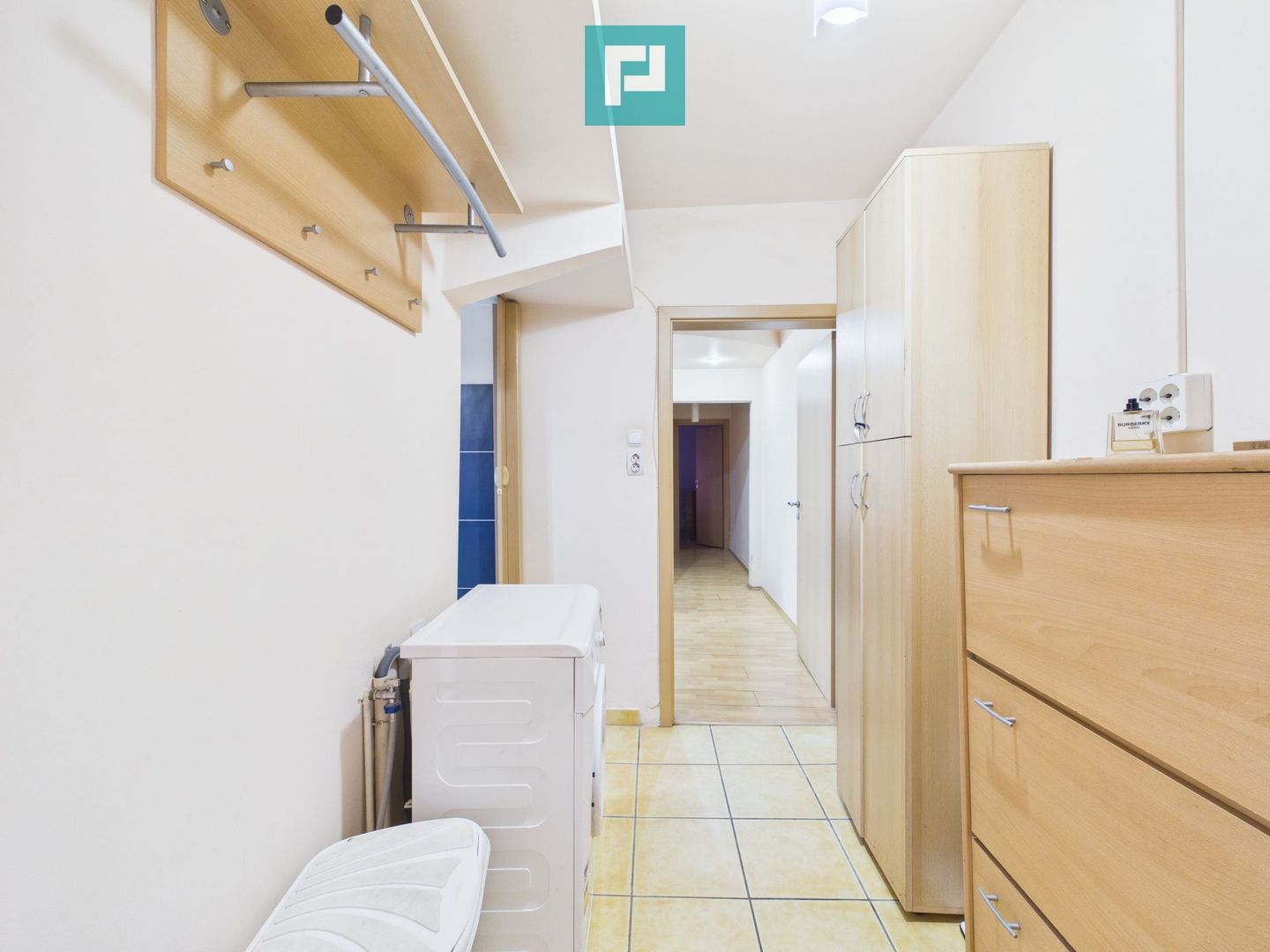 Apartament cu 3 camere în zona Spitalul Județean - Poză 9