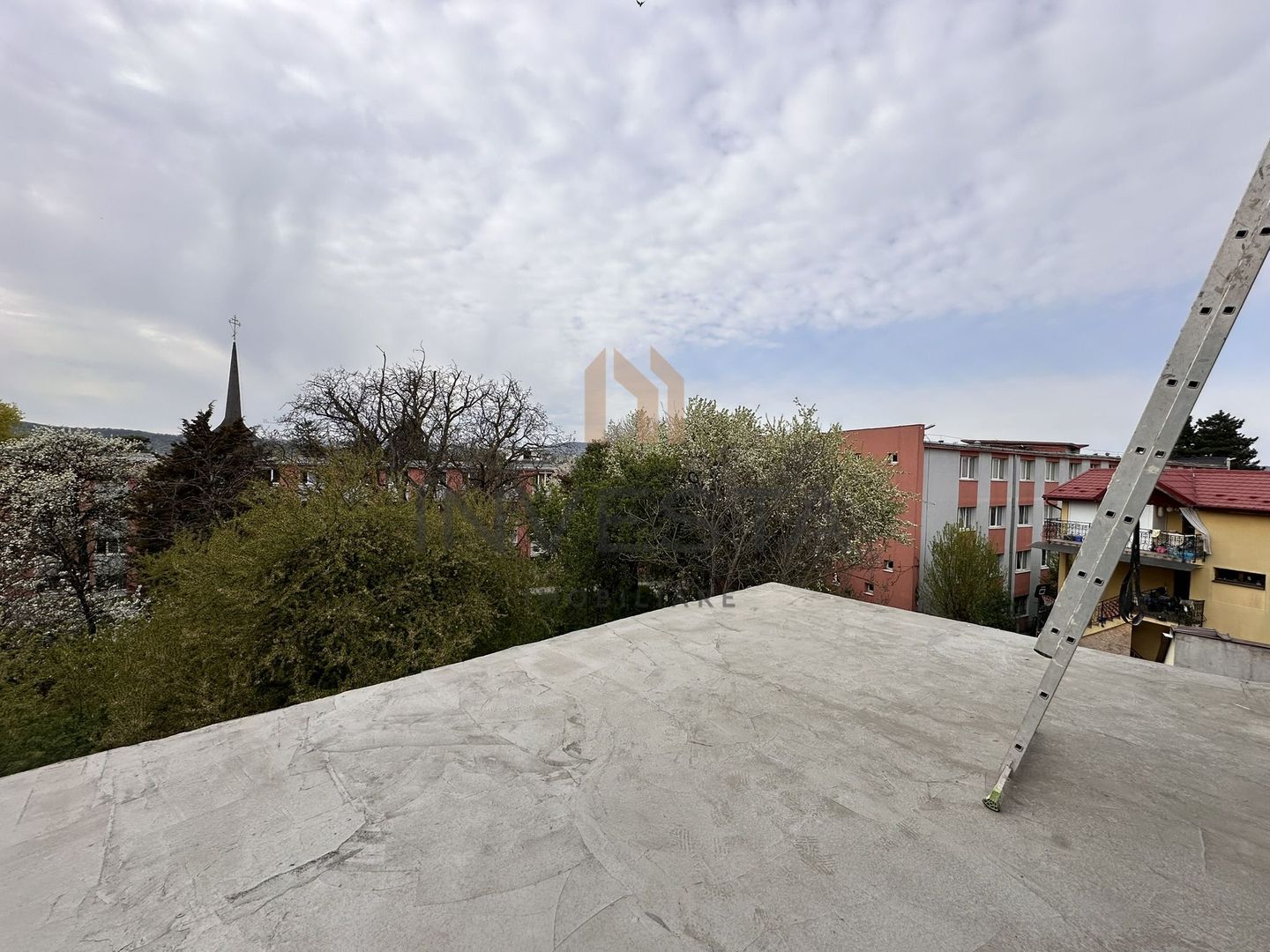 Imobil 7 camere zona Hasdeu -SemiCentral | Curte proprie si acces auto - Poză 9