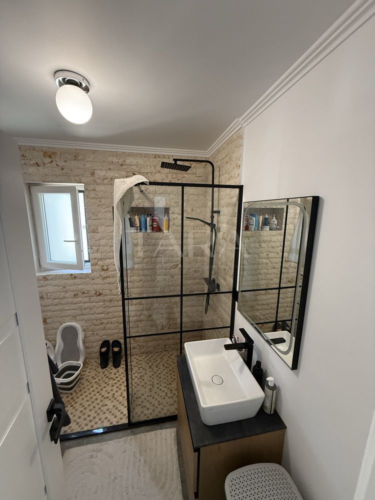 Apartament 3 camere, terasă de 55 mp și parcare în garaj – zona Petrom - Poză 6