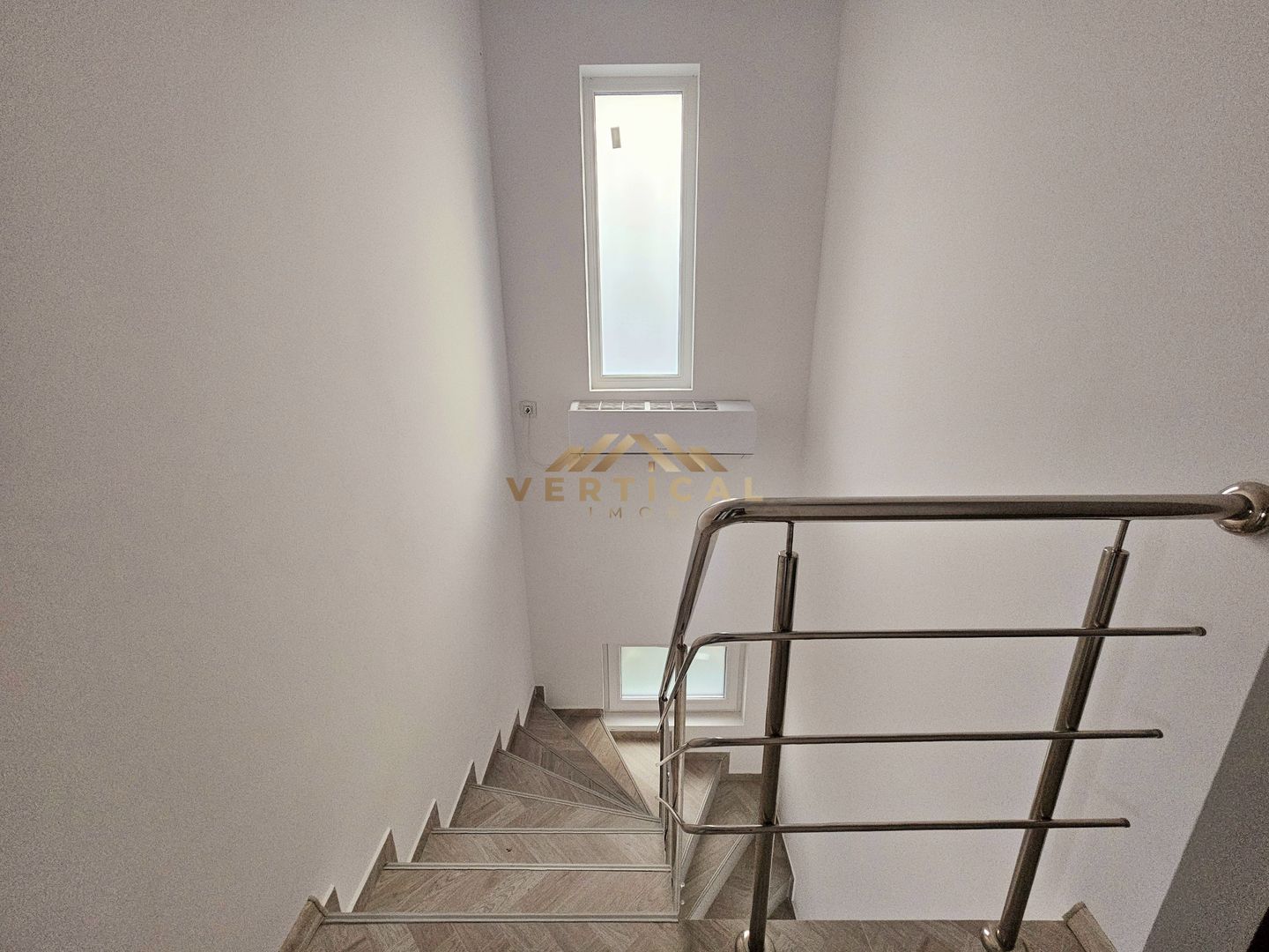 De inchiriat vila 4 camere - intrare comuna Berceni - Poză 13