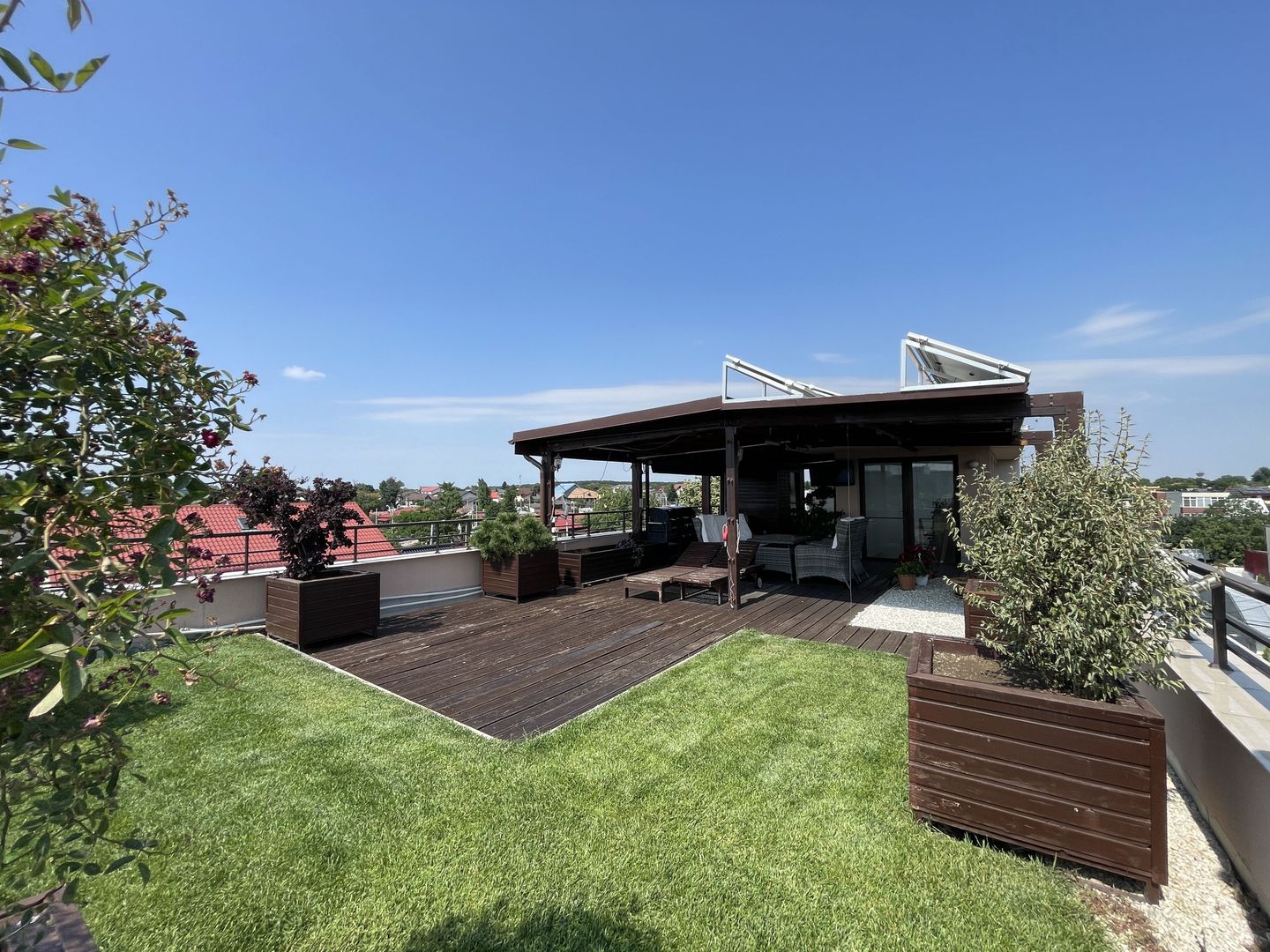 ANDRONACHE - Mentiunii | 3 camere 120mp + terasa 110mp bloc 2009 - Poză 1