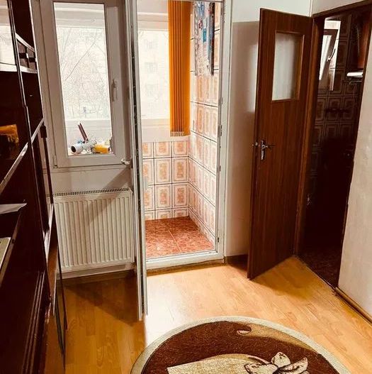 Apartament cu doua camere, Aparatorii Patriei, 65.000€ - Poză 2