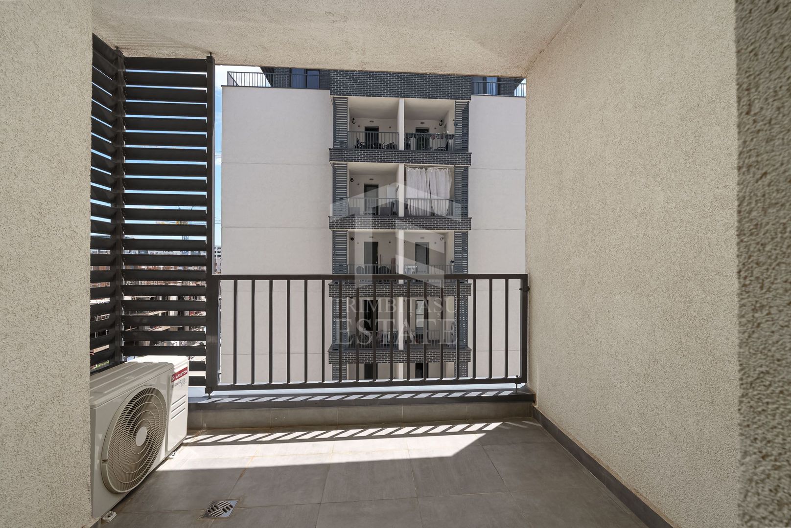 Inchiriere 2 Camere Porsche Pipera - H Pipera Lake, parcare inclusa - Poză 17