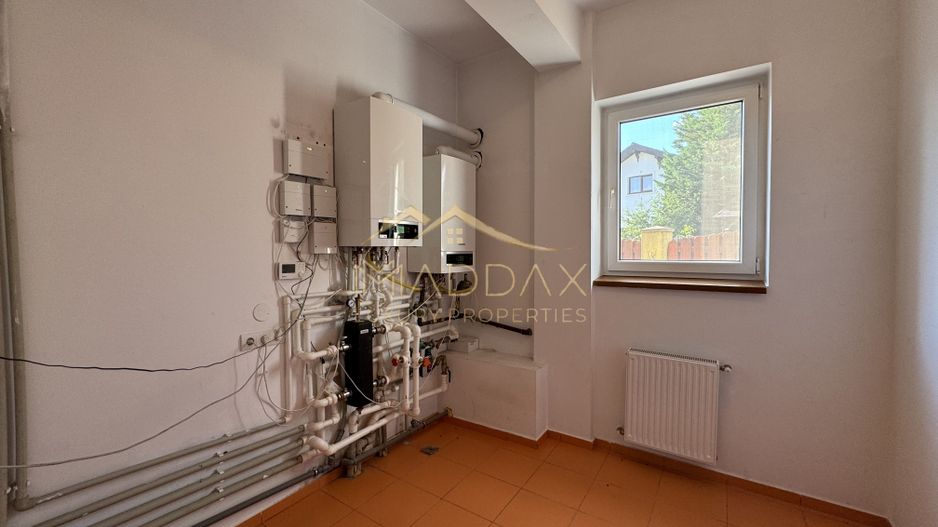 Vila Individuala 7 camere*Piscina*Teren 1000 mp / 8 parcari// Erou Iancu Nicolae - Poză 25