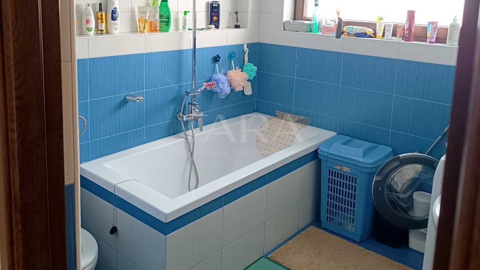 Apartament cu 3 camere și terase generoase, zona Sub Cetate, Florești. - Poză 8