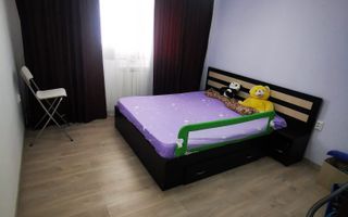 De vanzare apartament 3 camere, micro 39, 76.000 euro negociabil - Poză 4