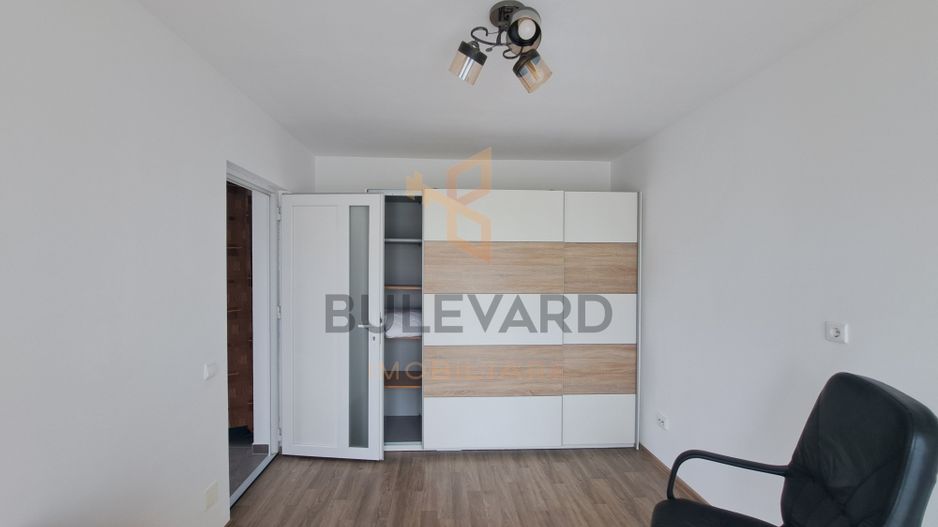 Casa 5 camere, 150 mp utili, 300 mp teren, garaj, cartier Dambul Rotund! - Poză 8