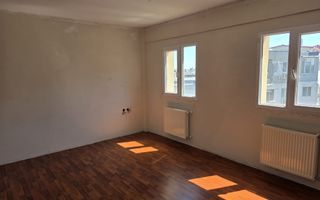 Vanzare apartament cu 3 camere, zona(General), sup. 98 mp, pret 125000 - Poză 4