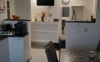 Apartament 2 camere, 51 mp utili, etaj 3, Cetate, zona Lic.. Militar - Poză 3