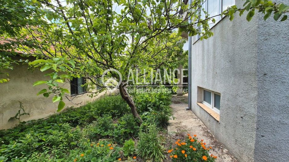TECHIRGHIOL (COD 02)-  Vilă 10 camere ultracentrala - Poză 15