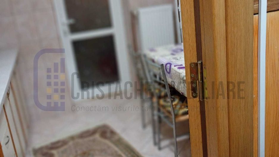 Inchiriez apartament 2 camere - Poză 4