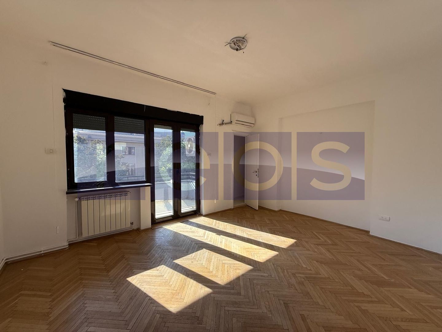 VANZARE 5 CAMERE | 155MP | PIATA AMZEI | NEMOBILAT | RENOVAT RECENT | - Poză 1