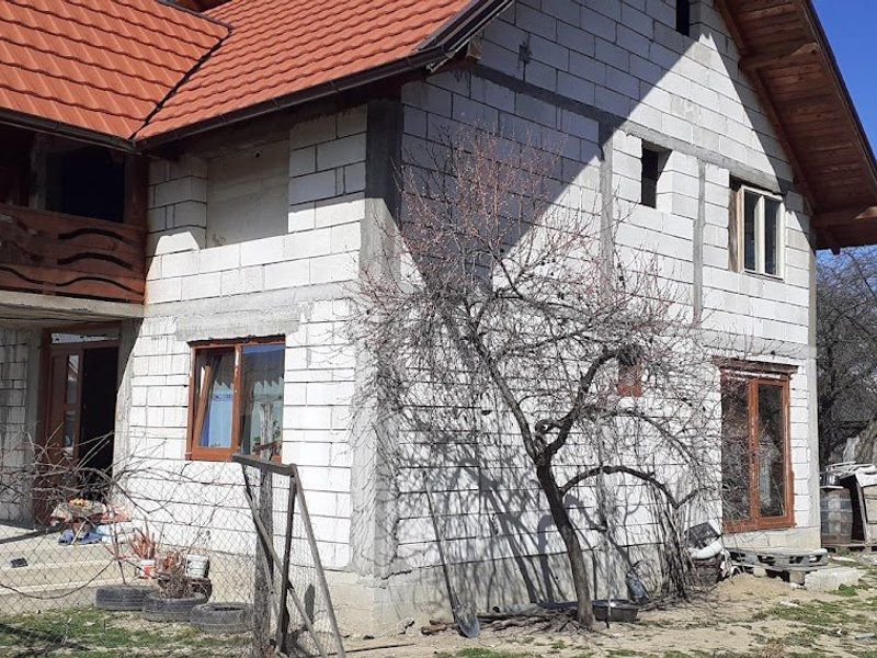 Casa de Vanzare Tigveni Arges - Poză 2