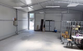 Închiriere hală 100 mp în Lumina, curent 220/380 V, baie proprie - Poză 6