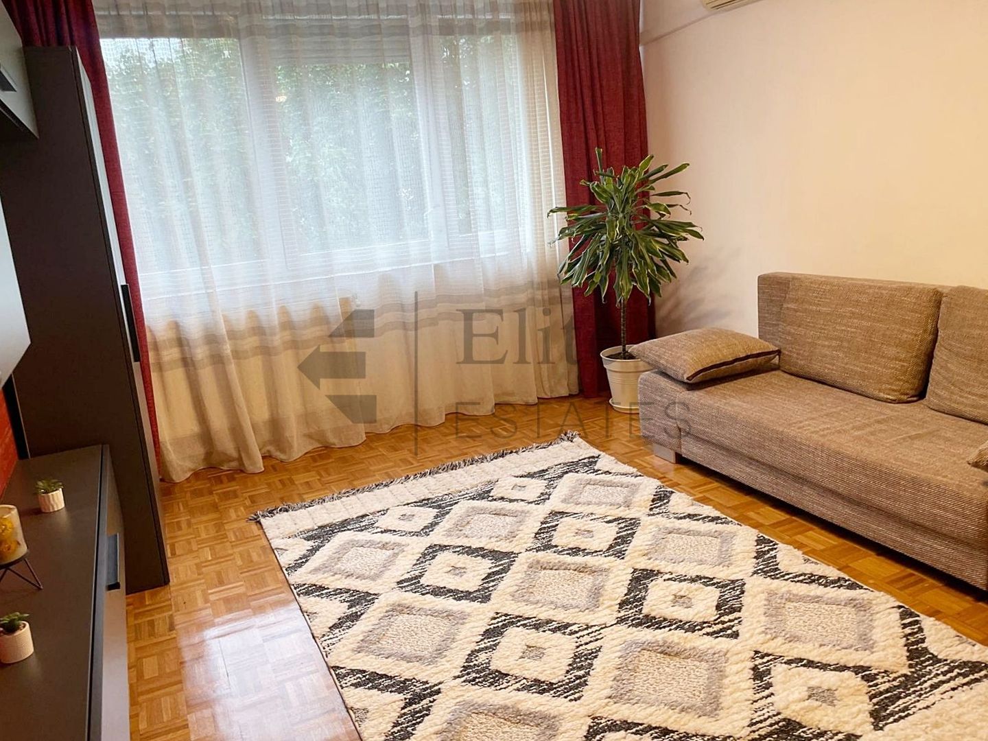 Apartament cu 2 camere de inchiriat Bld Dacia, Oradea - Poză 1