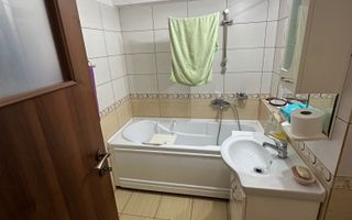 Apartament 2 camere decomandat | Tomis 2 – Vedere către Parcul Tomis - Poză 8