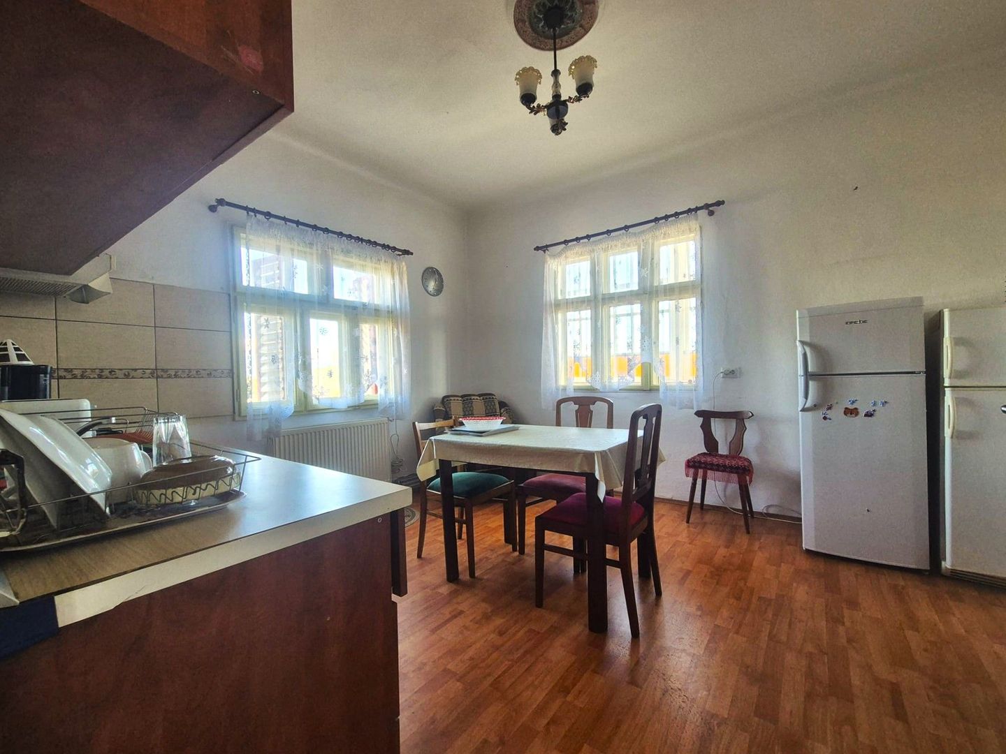 Exclusivitate- Casă rustică de închiriat în Fundata – Priveliște spectaculoasă - Poză 10