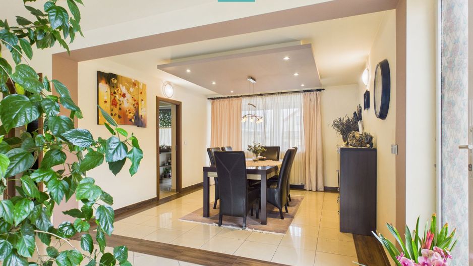 Vilă elegantă cu etaj în Zădăreni - Poză 9