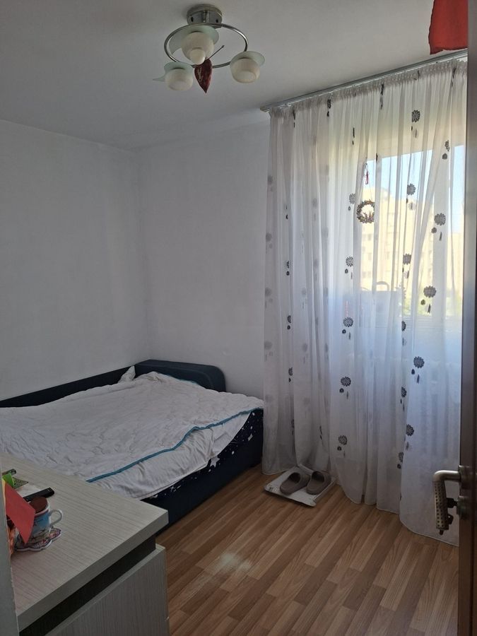 Vanzare Apartament 2 camere ingrijit, etaj 8/10, aer conditionat, Drumul Taberei - Poză 1