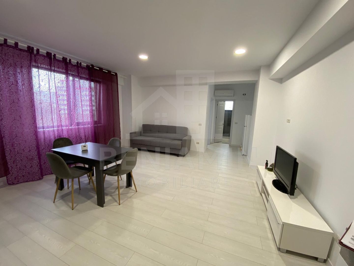 Apartament open space | Prima închiriere | Bloc nou | Zona Consul - Poză 2