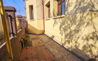 🏢 Spațiu de birouri – 5 camere, 3 băi – Mansardă vilă, Central - Poză 100