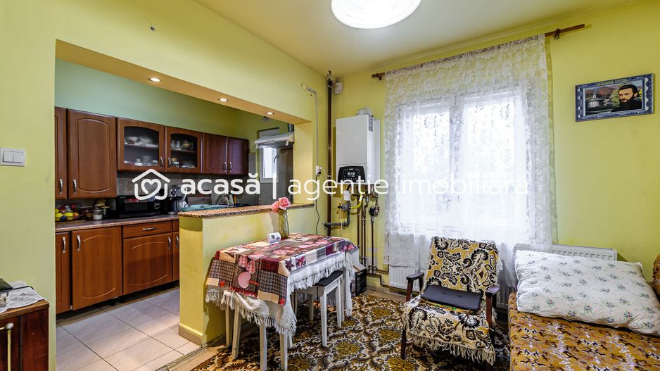 Casă tip duplex cu 2 apartamente în Poltura - Poză 2