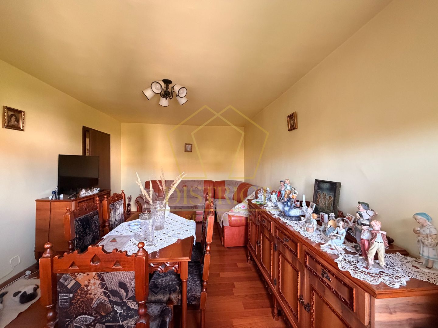 Apartament decomandat cu 3 camere | Aradului - Poză 3