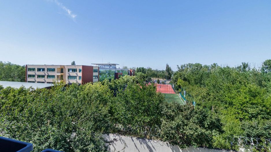 Clădire modernă, versatilă, cu terasă panoramică – locuință sau business - Poză 8