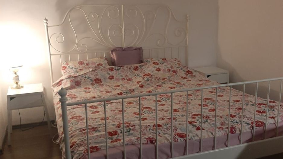 GARSONIERA NATIUNILE UNITE - BUCATARIE INCHISA, MOBILAT/ UTILAT MODERN - Poză 1
