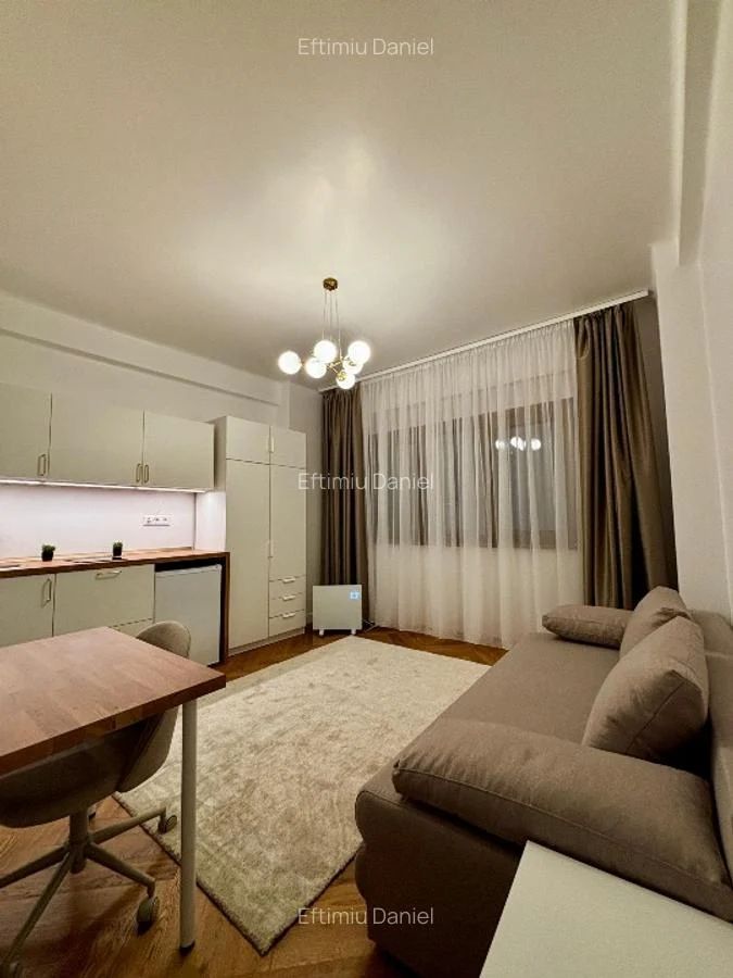 Garsoniera moderna-  5 minute metrou Universitate - Poză 1