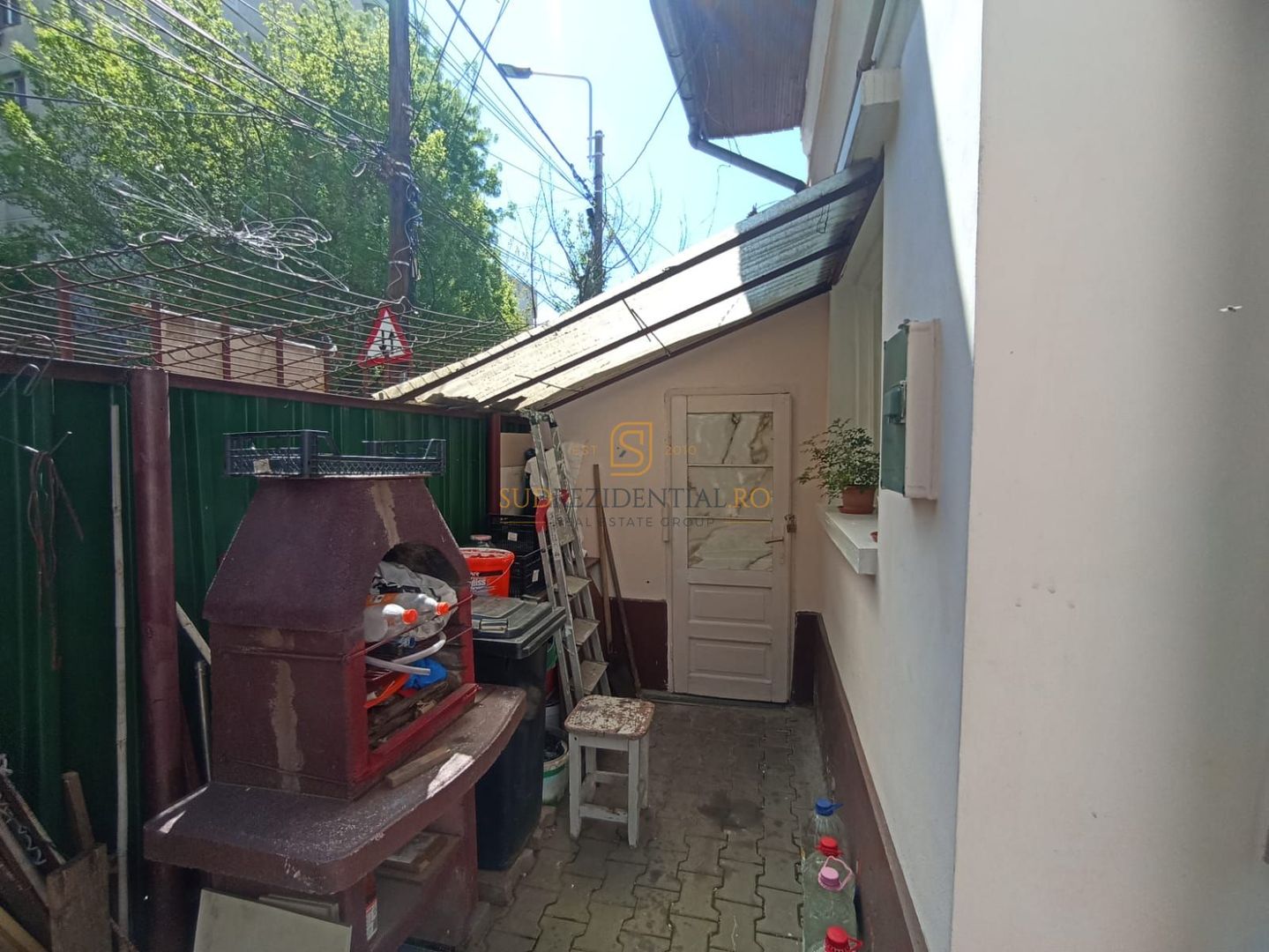 Casa spatioasa cu 7 camere, zona Bd. Brancoveanu, acces facil metrou - Poză 2