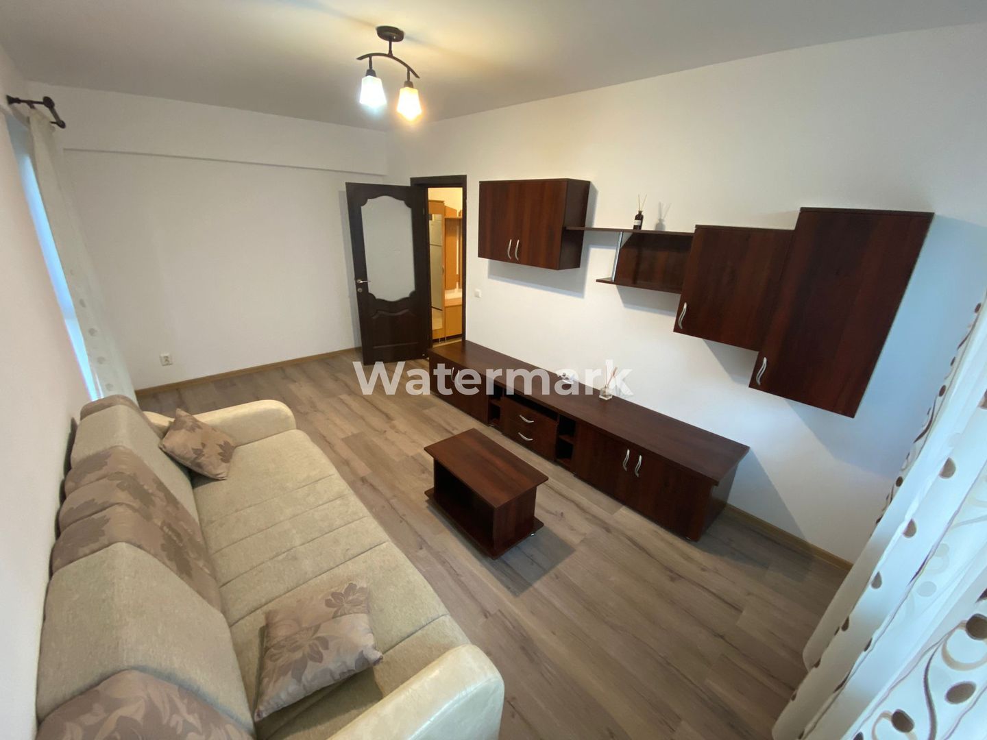 Apartament cu 2 camere pe etajul 2 in Alexandru cel Bun, mobilat si utilat - Poză 1