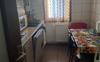 Apartament 3 camere | centrală proprie | Tei - Poză 3