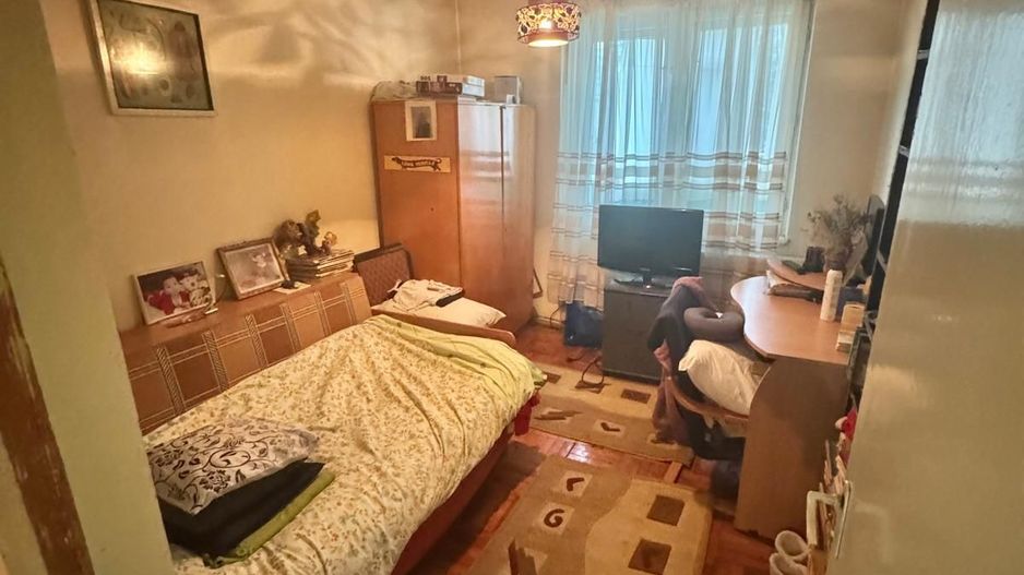 Apartament 3 camere de vânzare – zona centrală - Poză 3