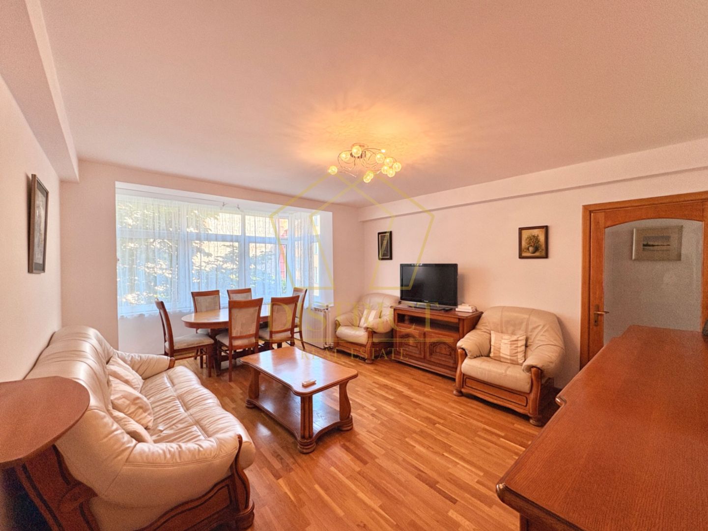 Apartament spațios cu 3 camere | Ultracentral - Poză 1