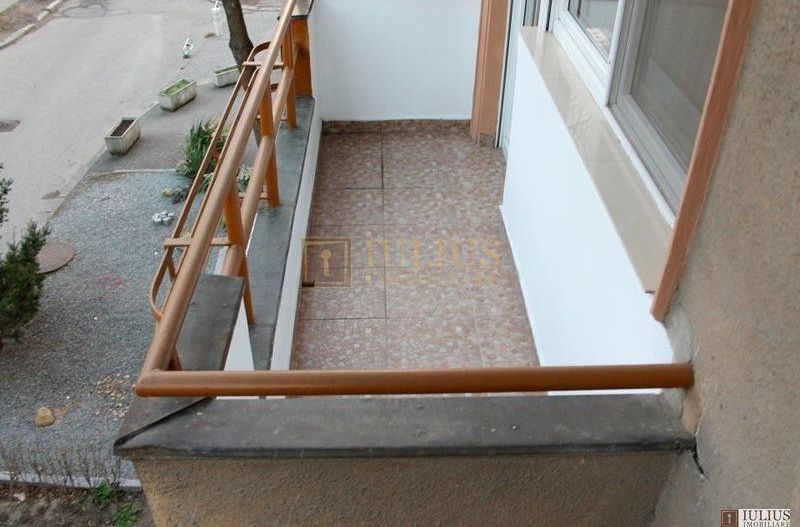 2 camere zona Fac. de Medicina - Hotel Continental, cu centrala proprie. - Poză 18